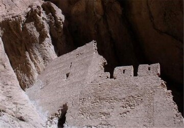 مرمت و سامان‌دهی برج دیده‌بانی قلعه شیخ ماخو دره‌شهر ایلام انجام می‌شود