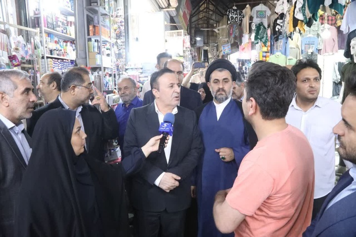 بازدید میدانی استاندار از بازار تاریخی قزوین/ گفت‌وگوی بی‌واسطه با کسبه بازار