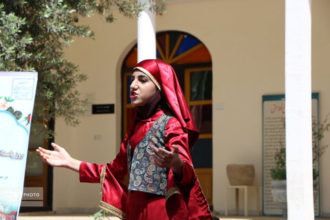 آیین شاهنامه‌خوانی در کاخ فلاحتی شهر ایلام برگزار شد