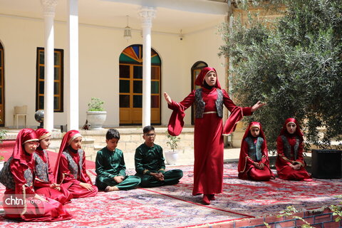 آیین شاهنامه‌خوانی در کاخ فلاحتی شهر ایلام برگزار شد