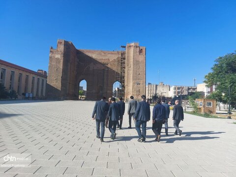 بازدید مدیرکل میراث فرهنگی و مدیرکل دیوان محاسبات استان آذربایجان شرقی از ارک علیشاه تبریز
