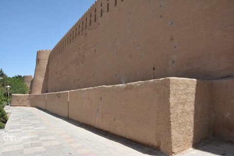 بازدید از پروژه برج و بارو یزد