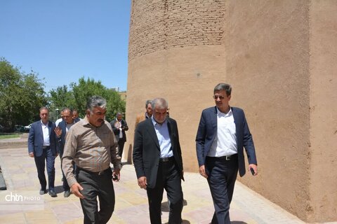 بازدید از پروژه برج و بارو یزد