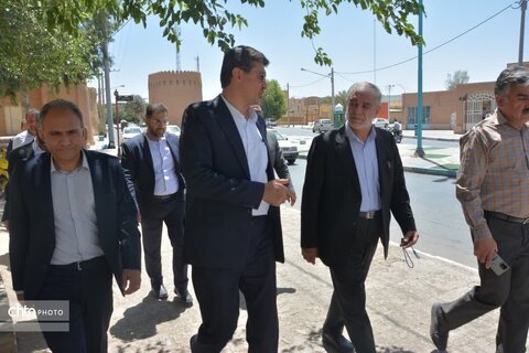 بازدید از پروژه برج و بارو یزد