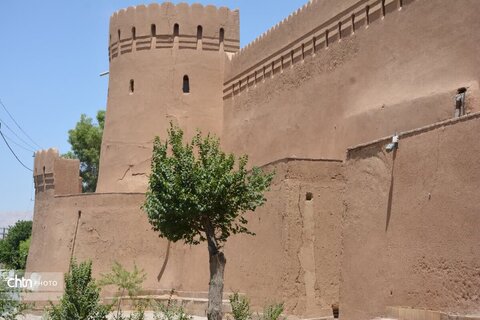 بازدید از پروژه برج و بارو یزد