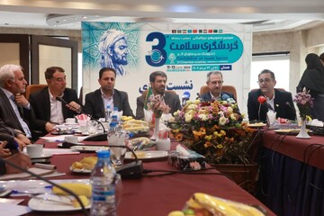 محسنی بندپی: گردشگری سلامت سه برابر دیگر شاخه‌ها درآمدزایی دارد/ ملانوری: همدان پایتخت طب سنتی و گیاهان دارویی است/ معصوم‌علیزاده: نمایشگاه تخصصی در وسعت ۳۷۰۰ مترمربع برگزار می‌شود