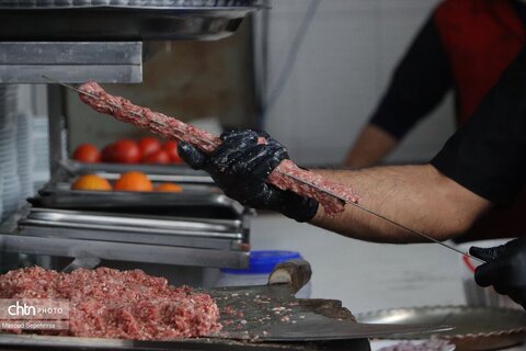 کباب بناب (به ترکی آذربایجانی: بیناب کبابی ) در آذربایجان شرقی