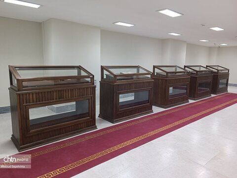 انجیل «هزار ساله» در کتابخانه مرکزی تبریز