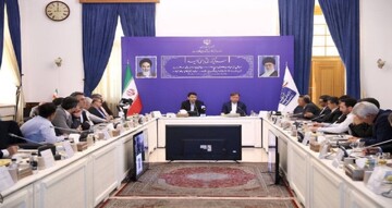 اپراتورها و شرکت‌های فعال ارتباطی در تکمیل پروژه‌های مخابراتی بوشهر تسریع کنند