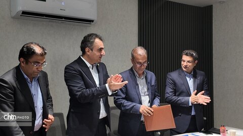 تفاهم‌نامه طراحی و ساخت اپلیکیشن گردشگری چهارمحال و بختیاری