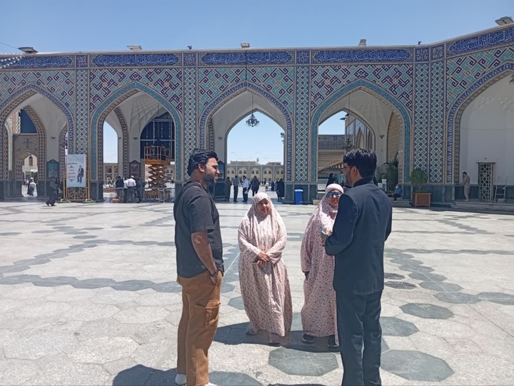 بازدید اینفلوئنسرهای هندی از جاذبه‌های گردشگری ۳ شهرستان خراسان رضوی