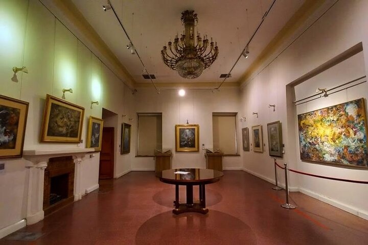 عضو بنیاد فرشچیان: تابلوهای کاخ سعد آباد در وضعیت مناسبی قرار دارند