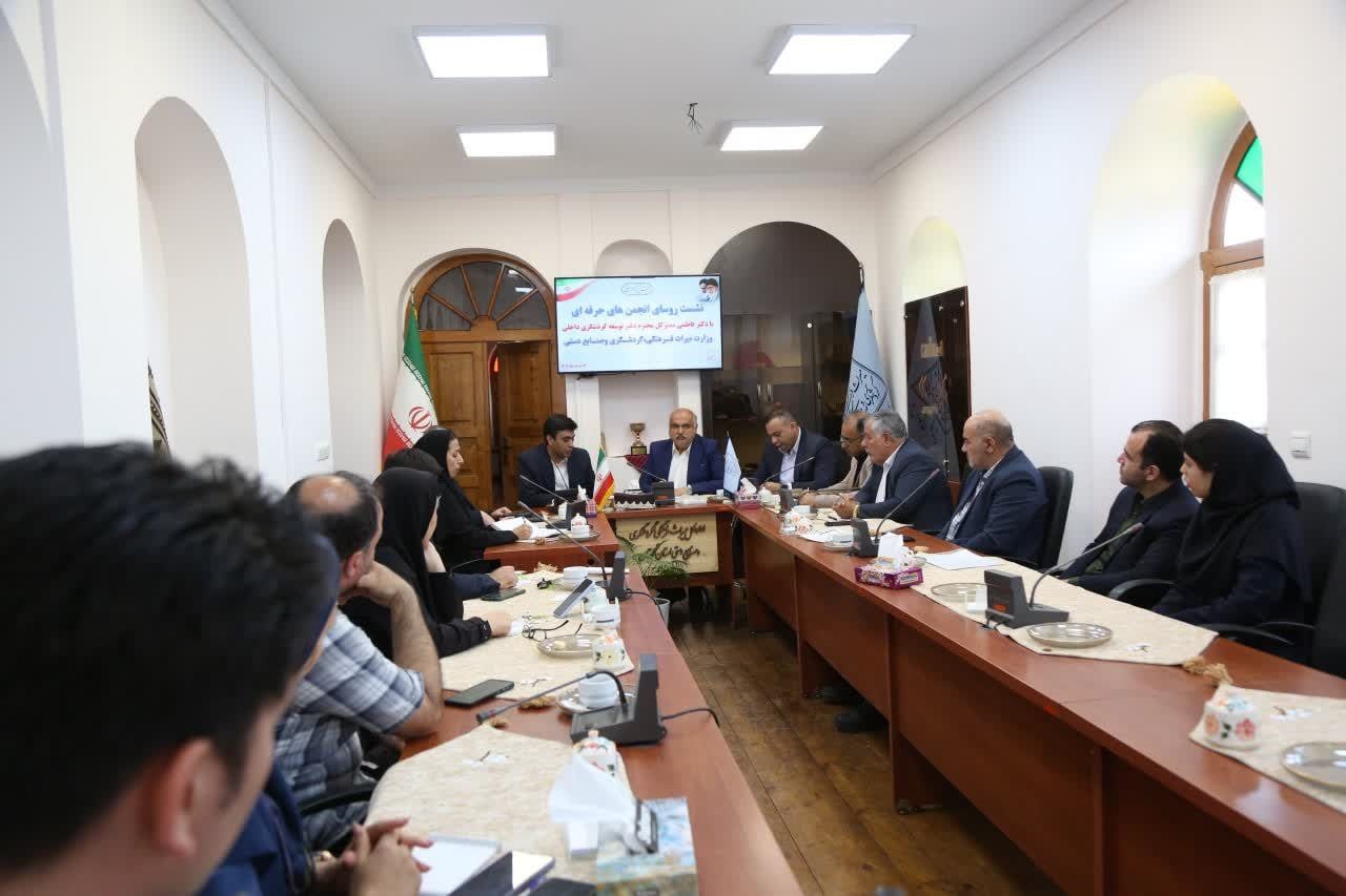 تفویض اختیارات به جوامع گردشگری در دستور کار وزارتخانه/ تشکیل هسته‌های تورآور راهی برای ورود گردشگر خارجی به گلستان