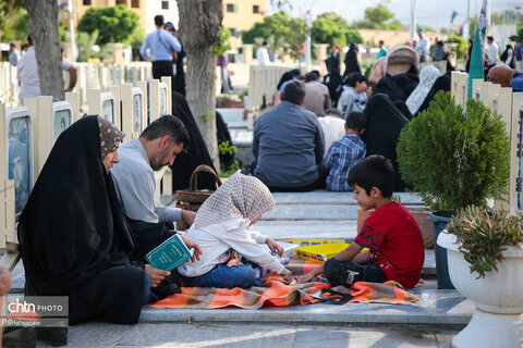 مراسم دعای عرفه در گلستان شهدا، اصفهان