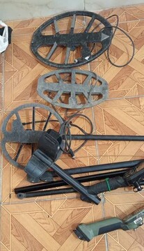 کشف‌وضبط ۲ ‌دستگاه فلزیاب و اشیای تاریخی از حفاران غیرمجاز در آبدانان ایلام