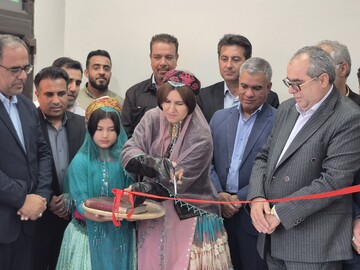 افتتاح نمایشگاه صنایع‌دستی بافته‌های داری خرداماه ۱۴۰۱