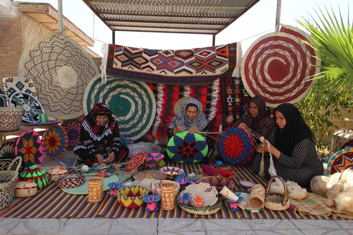 صادرات محصولات صنایع‌دستی کارگاه حصیربافی آبدانان ایلام به استان‌های مختلف