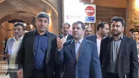 دیدار معاون فرهنگی معاون اول رئیس‌جمهور و معاون صنایع‌دستی در بافت تاریخی یزد پیرامون ثبت یزد به عنوان شهر جهانی زیورآلات سنتی