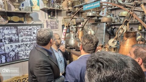 دیدار معاون فرهنگی معاون اول رئیس‌جمهور و معاون صنایع‌دستی در بافت تاریخی یزد پیرامون ثبت یزد به عنوان شهر جهانی زیورآلات سنتی