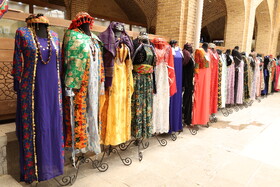 نمایش فرهنگ و هنر کُردی در قلب سنندج