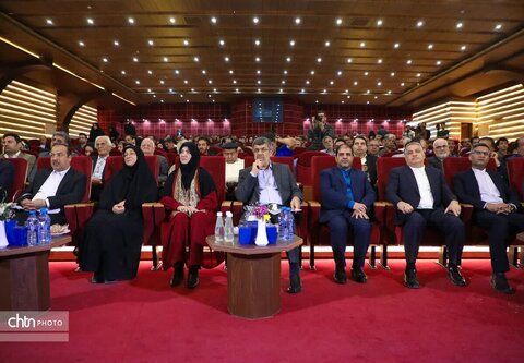 اهداء لوح شهر ملی مُوتابی به بفروییه میبد