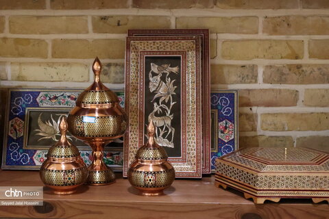 برپایی نمایشگاه صنایع دستی و مُد و لباس کُردی در عمارت آصف