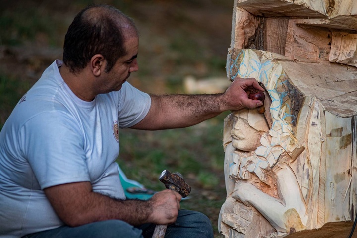 کرمانشاه ۲۵ هزار هنرمند در حوزه صنایع‌دستی دارد / به دنبال افزایش شهر و روستاهای ملی صنایع‌دستی استان هستیم