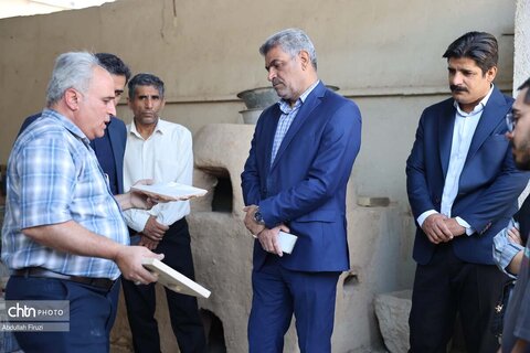 کاشی هفت رنگ