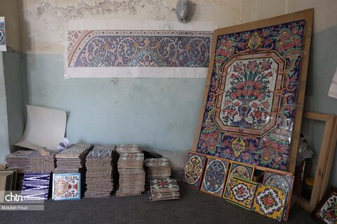 کاشی هفت رنگ