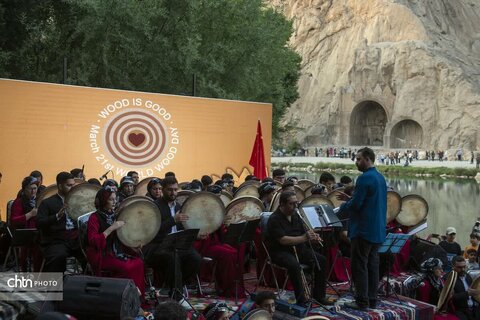 آیین بزرگداشت روز جهانی صنایع‌دستی و اختتامیه رویداد بین‌المللی چوب در کرمانشاه