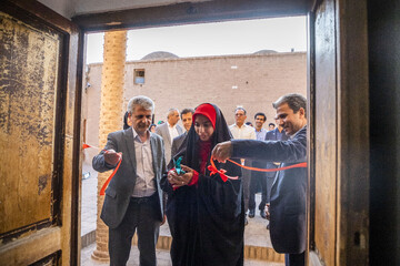 افتتاح نمایشگاه «نقش ماندگار» با آثار هنری دانشجویان رشته هنر در نگارخانه سرو