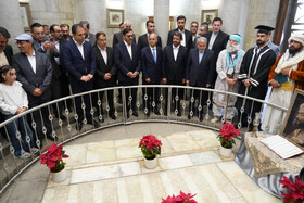 ادای احترام میهمانان کنفوبیشین گردشگری سلامت به حکیم هزاره، ابوعلی سینا