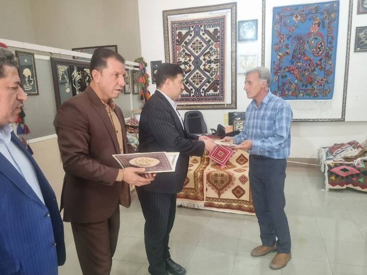 تجلیل از هنرمندان صنایع‌دستی ایلام