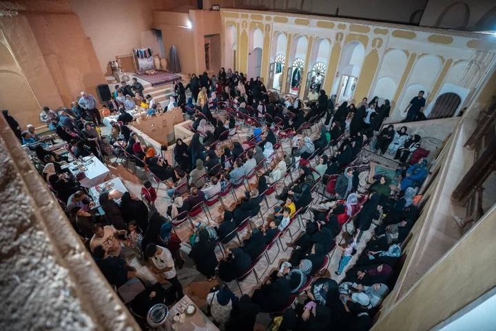 تجلی هنرهای دستی و هویت بومی در قلب ابرکوه با رویداد بافت گردی، گردش و چرخش