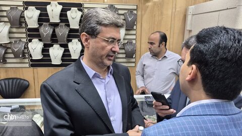 بازدید اعضای شورای جهانی صنایع دستی از بازار سنتی، مغازه‌ها و کارگاه‌های زیورآلات شهر یزد