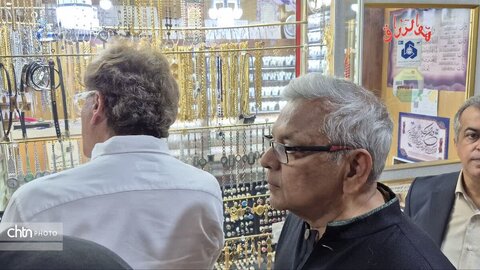 بازدید اعضای شورای جهانی صنایع دستی از بازار سنتی، مغازه‌ها و کارگاه‌های زیورآلات شهر یزد