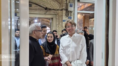 بازدید اعضای شورای جهانی صنایع دستی از بازار سنتی، مغازه‌ها و کارگاه‌های زیورآلات شهر یزد