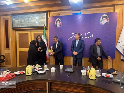 تقدیر استاندار بوشهر از صنعتگران در هفته صنایع دستی