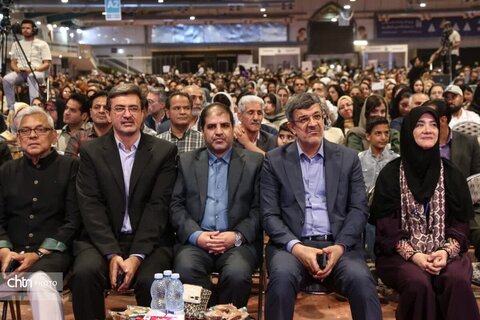 مراسم جشن ثبت جهانی زیورآلات سنتی یزد با حضور ۵۰۰۰ نفری مردم یزد