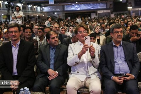 مراسم جشن ثبت جهانی زیورآلات سنتی یزد با حضور ۵۰۰۰ نفری مردم یزد