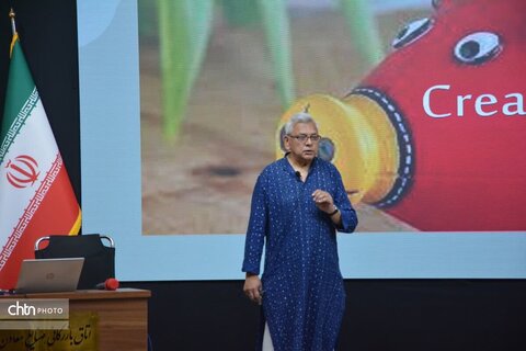 برگزاری دوره آموزشی ارزش آفرینی به صنایع‌دستی در یزد