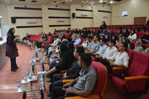 برگزاری دوره آموزشی ارزش آفرینی به صنایع‌دستی در یزد