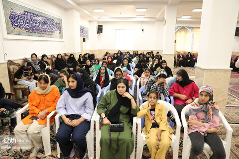 نشست معاون و کارشناسان صنایع‌دستی خوزستان با اعضا و افراد تحت پوشش انجمن خیران سیدالشهداء اهواز