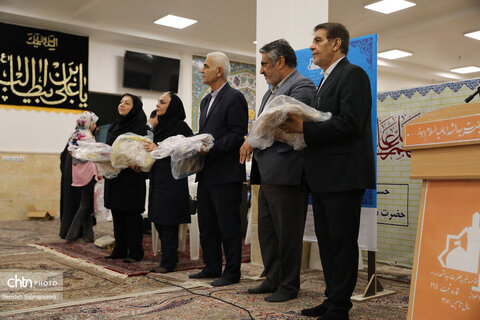نشست معاون و کارشناسان صنایع‌دستی خوزستان با اعضا و افراد تحت پوشش انجمن خیران سیدالشهداء اهواز
