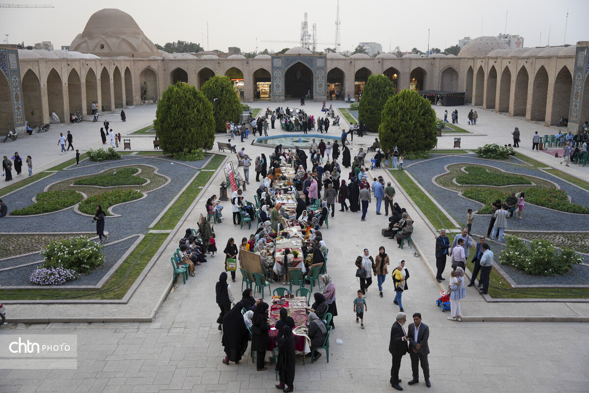 بزرگ‌ترین گردهمایی پته‌دوزان کرمان برگزار شد