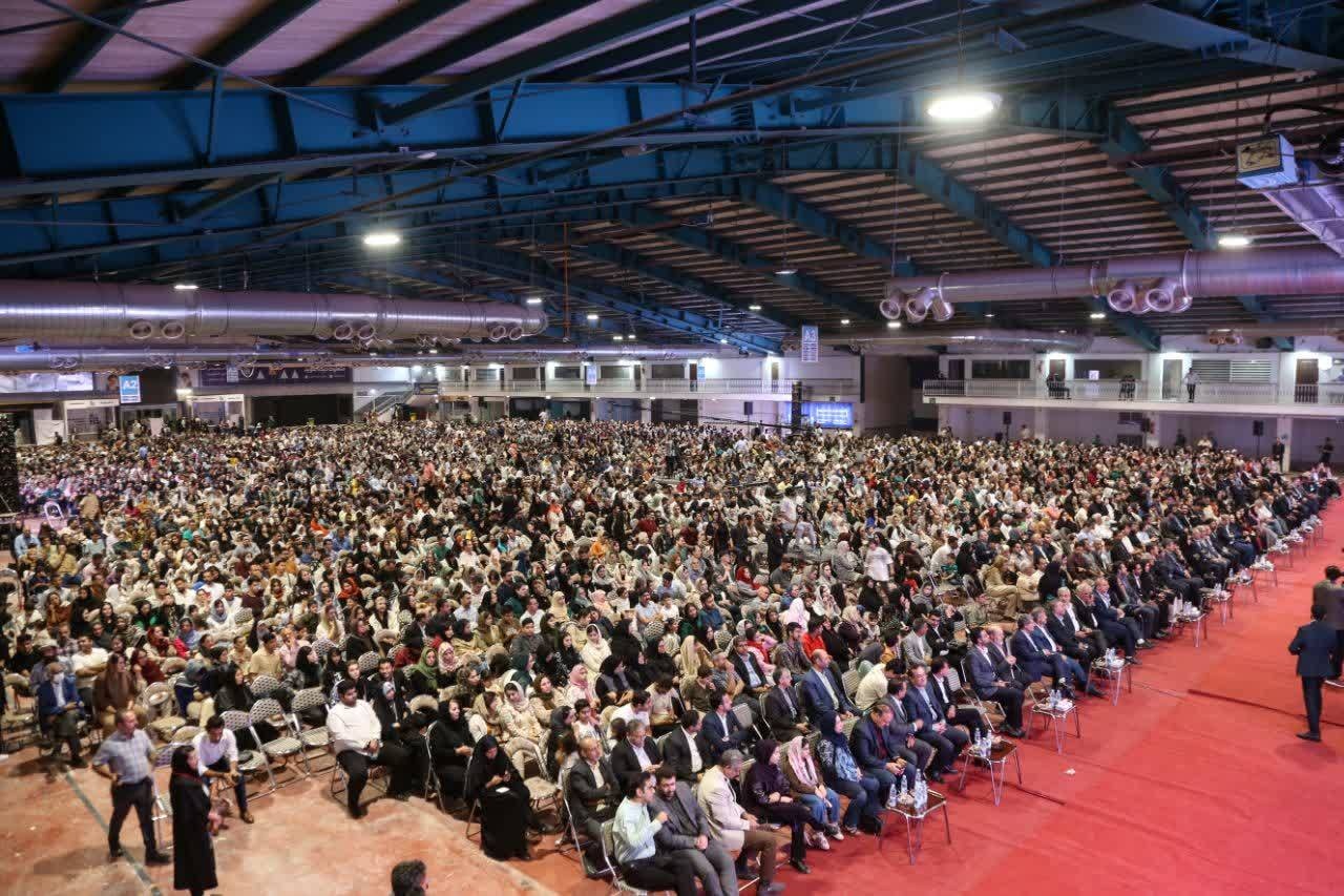 مراسم جشن ثبت جهانی زیورآلات سنتی یزد با حضور ۵۰۰۰ نفری مردم یزد