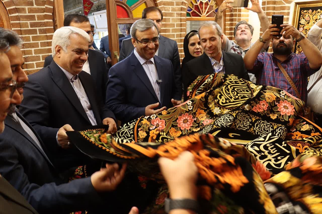 ضرورت تقویت زیرساخت‌های صادراتی و ارزش‌گذاری محلی برای صنایع‌دستی خراسان رضوی