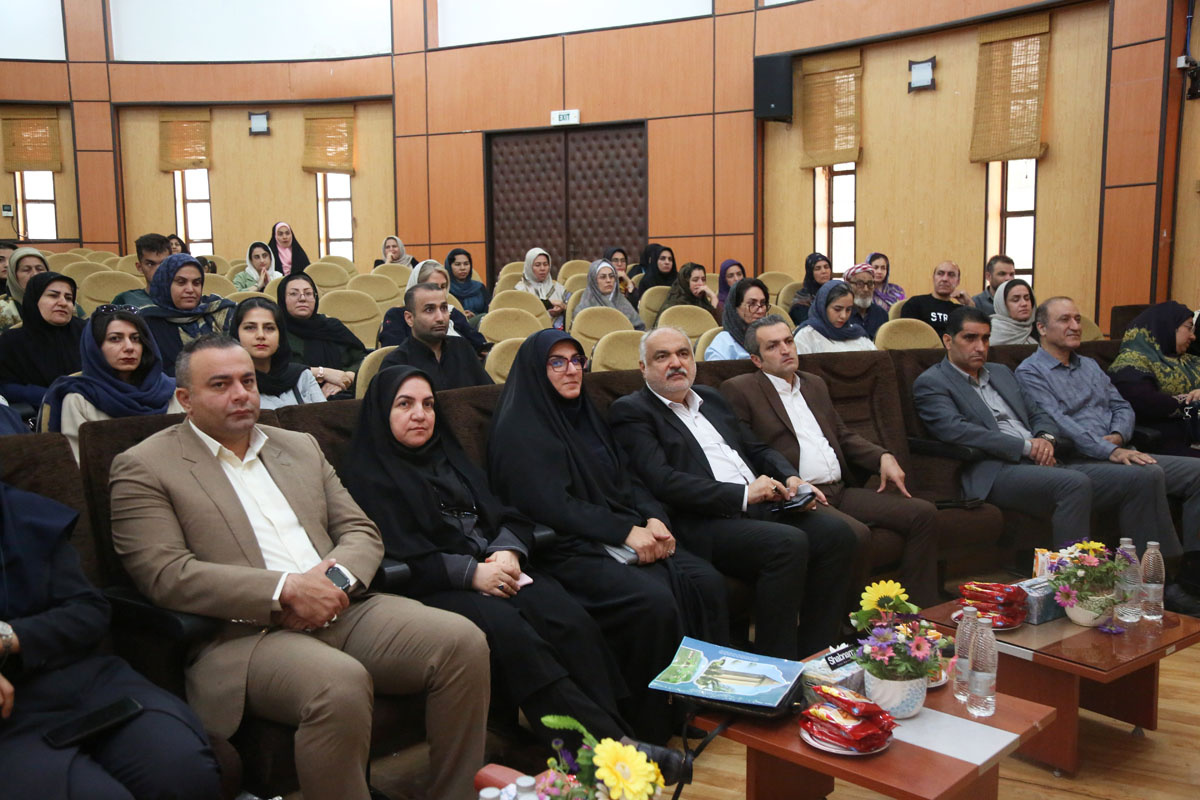 بزرگداشت روز جهانی صنایع‌دستی در گلستان برگزار شد/ دانشگاه بازوی خلاق و فکری توسعه صنایع‌دستی استان