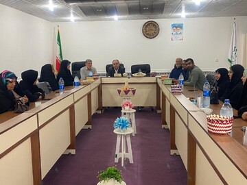 تجلیل از بانوان فعال صنایع‌دستی در درودگاه دشتستان