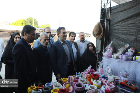 افتتاح نمایشگاه به مناسبت هفته صنایع‌دستی در اردبیل